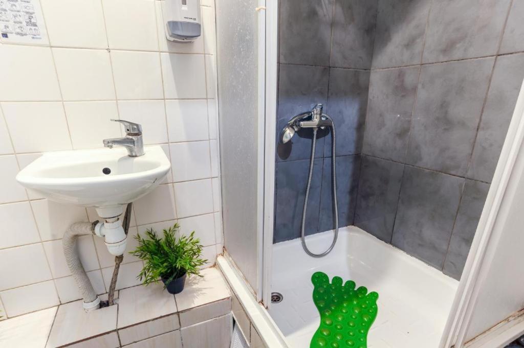 Pogo Hostel VNO Eksteriør billede